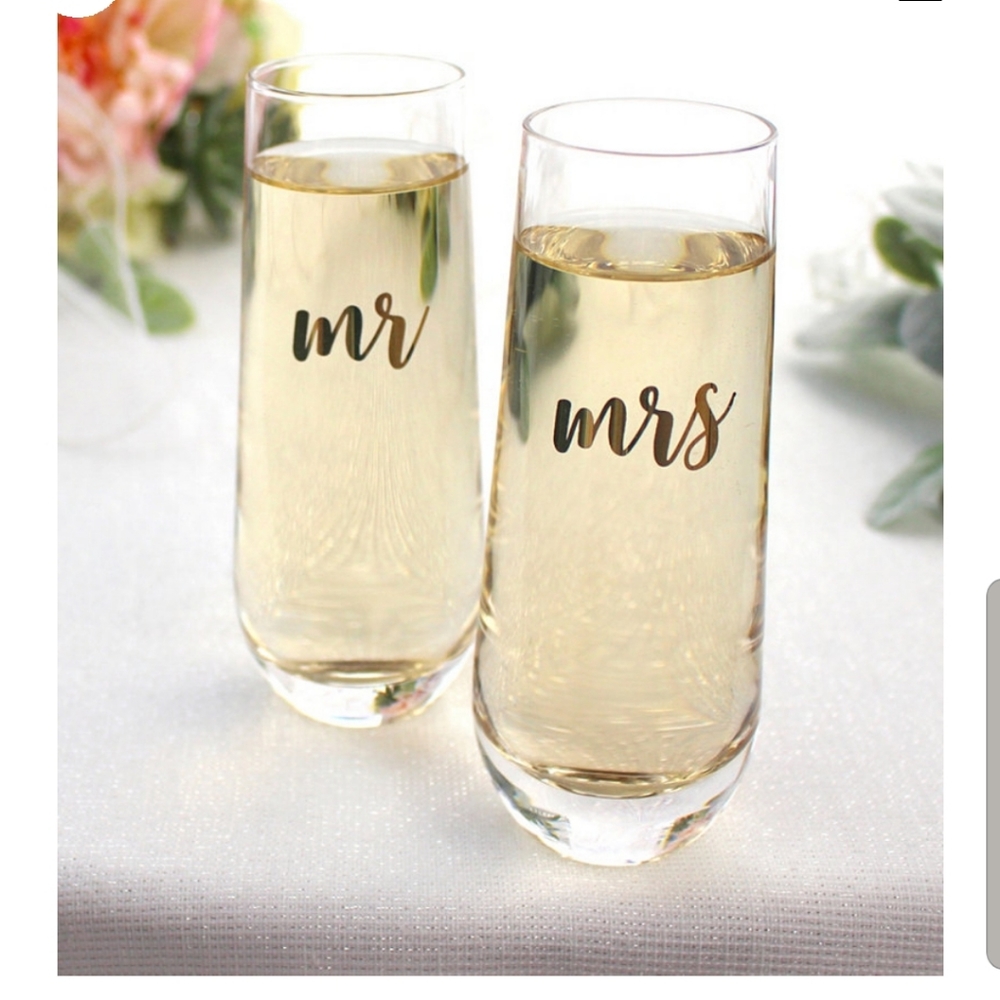 Mr & Mrs Stemless Champagne Glasses